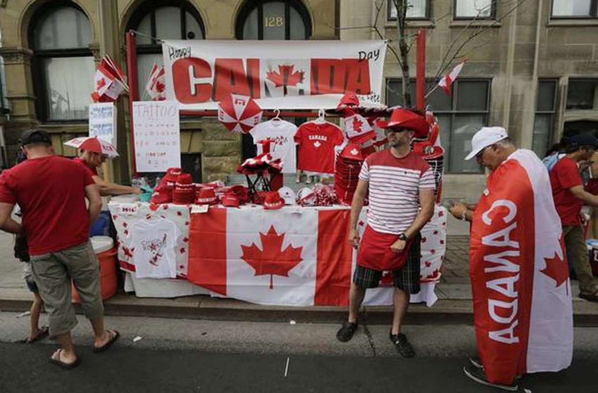 TT Justin Trudeau nhay het minh trong ngay Quoc Khanh Canada-Hinh-7